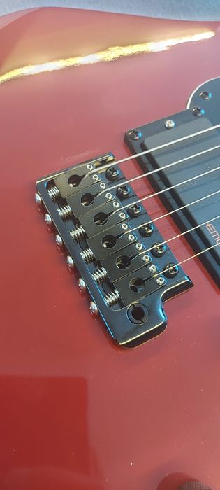 Электрогитара Yamaha Pacifica 112V Raspberry Red