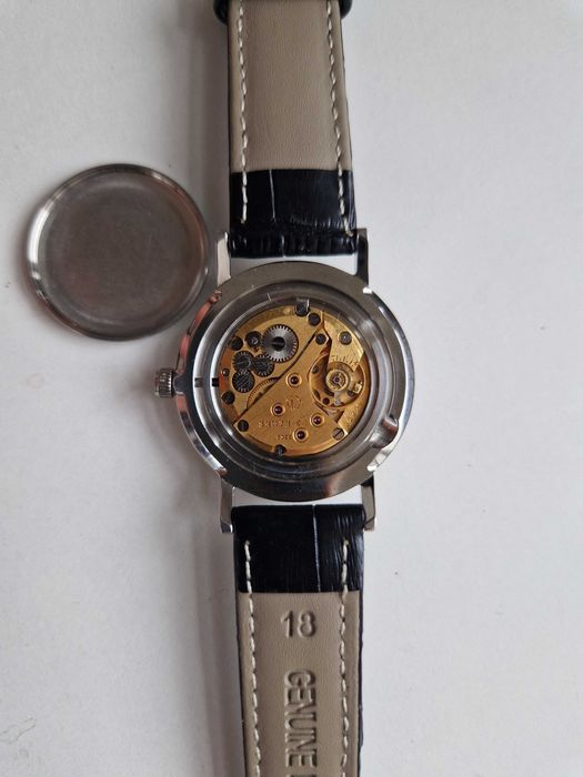 ЛУЧ, 23 камня, сделано в СССР, кал. 2209, 35мм, НОВ!