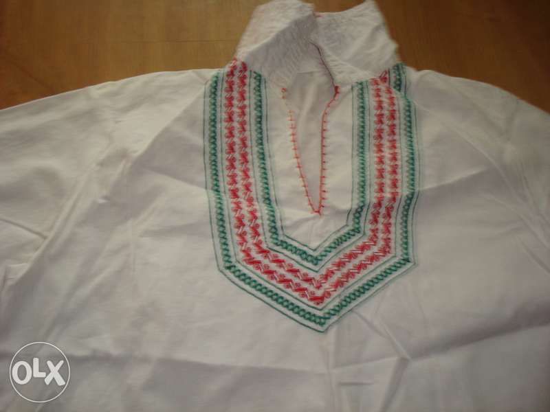 Детска ризка, цървули и колан за народна носия