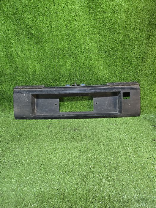 Накладка панель бленда багажника Фольксваген Пассат Б3 седан Passat B3