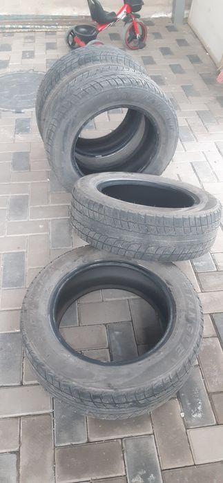 Комплект  зимний  шины