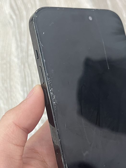 Продам Iphone 14 про макс