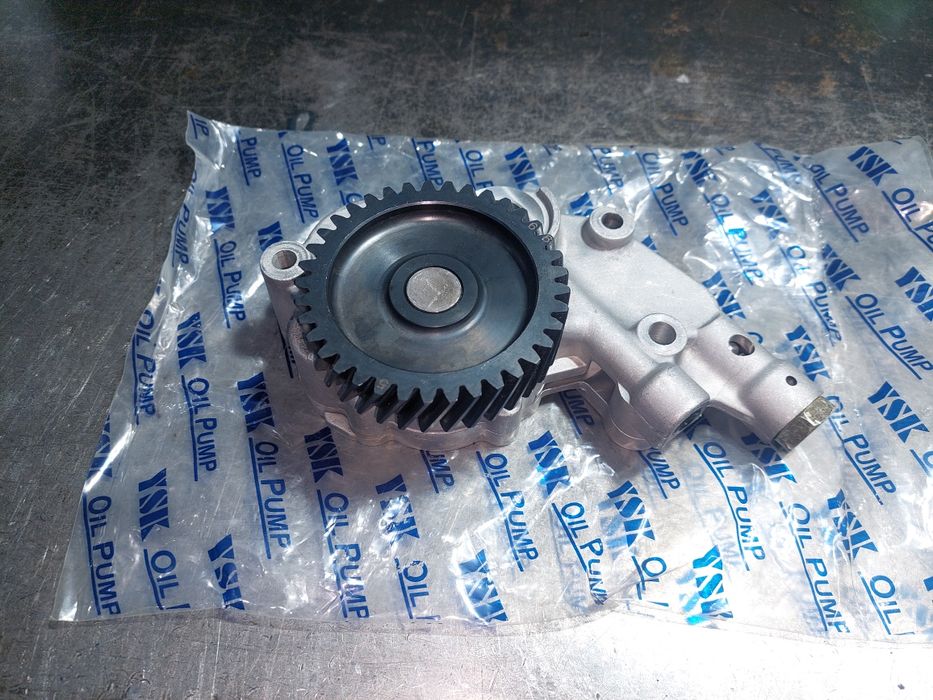 Масляный насос 4м40