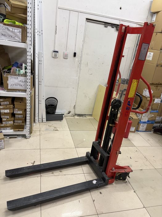 Штабелер ручной  гидравлический