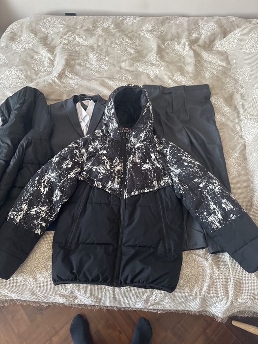 Продам куртку Nike