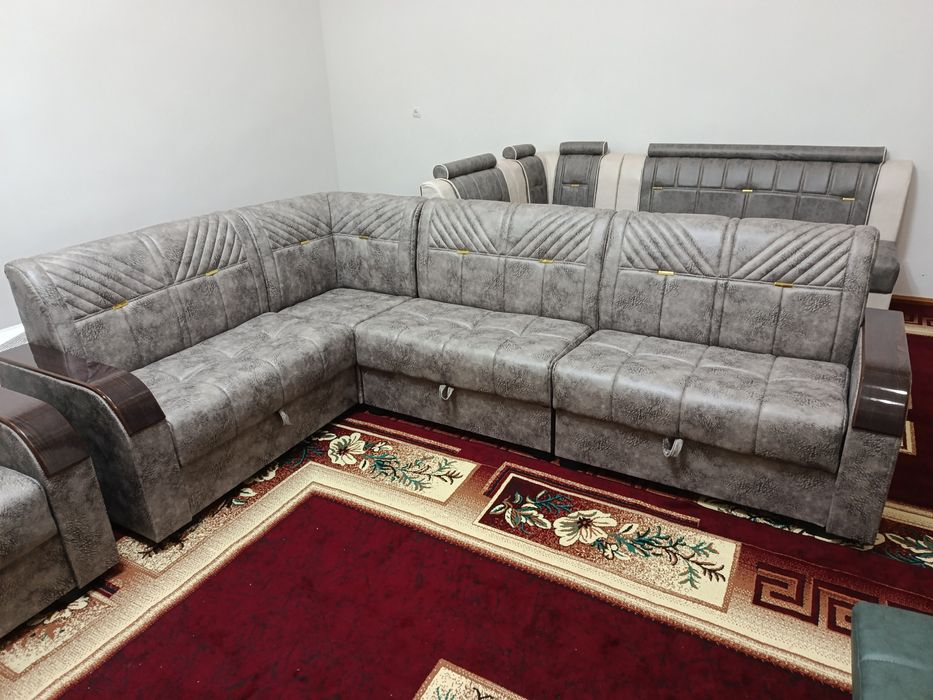 Уголок сотилади  оптим нархда