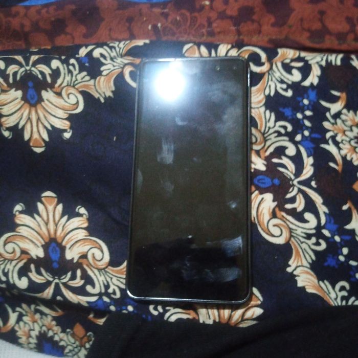 Samsung Galaxy s 10 5G 256 gb