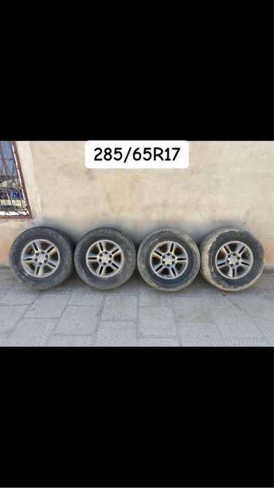 титанка Mitsubisi LEXUS