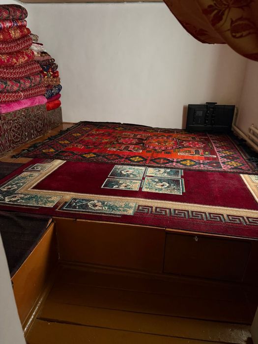 Уй сотилади. Назарбек-Туркистон. 10.5 сотих. 6 соих захват жоий бор.