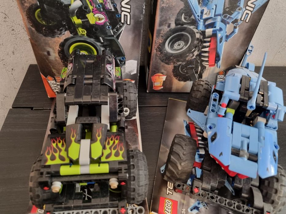 2 Seturi LEGO Technic - 42118 & 42134