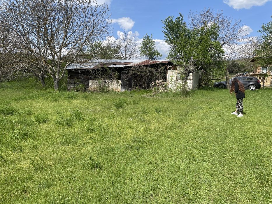 Имот Упи земя парцел