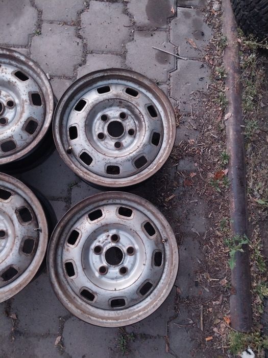 Диски R15 оригинал. На Wolcswagen T4