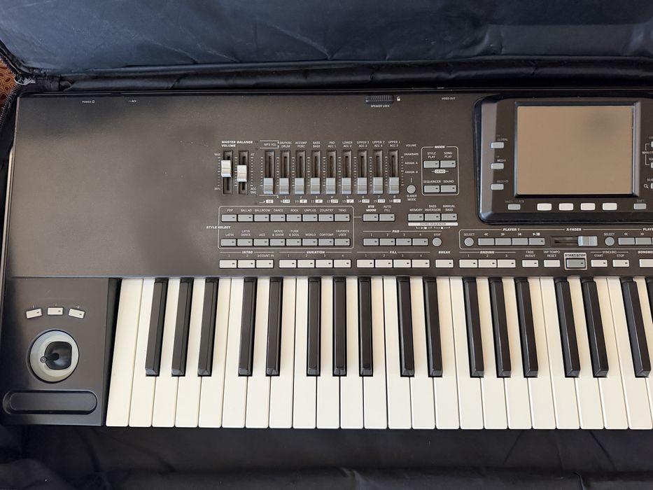 Korg pa3X-76 functioneaza 10/10
