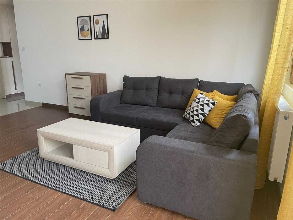 Дава се под наем Двустаен апартамент в Бургас, Изгрев - 57 кв.м за 255 € - Снимка #1