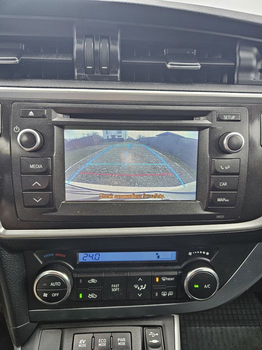 Toyota Auris Hybrid