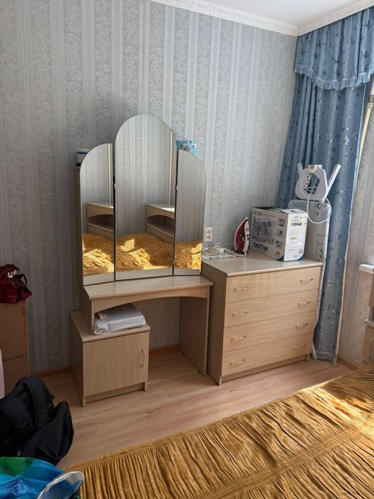Спальный гарнитур