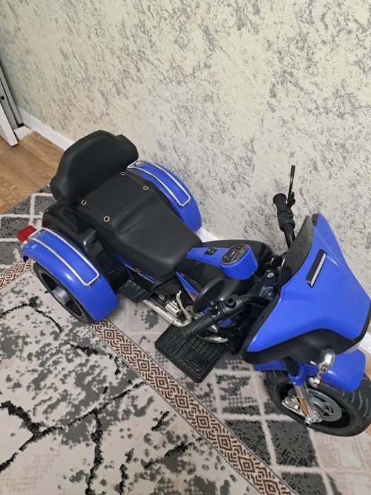 Детский трицикл продам