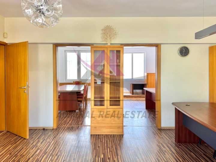 Продава се Тристаен апартамент в Варна, Левски - 117 кв.м за 3676 €/кв.м - Снимка #4