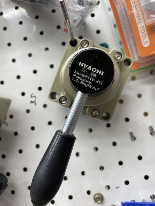 Пневмоклапан ручной, клапан, пнево ручка