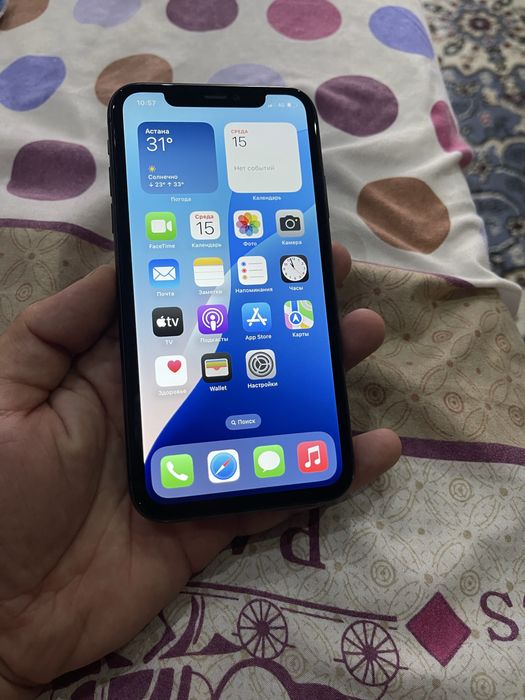В продаже Айфон 11. 64Gb