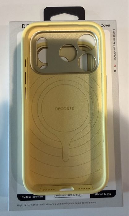 Decoded Antimicrobial Silicone Backcover for Iphone 17 pro