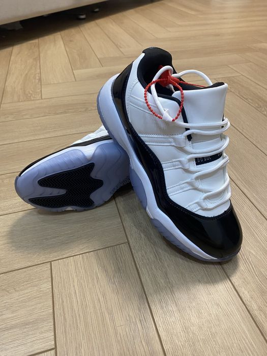jordan 11 low "Concord"