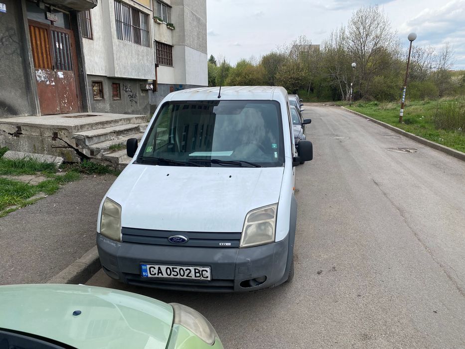 Продавам Форд конект Т 200