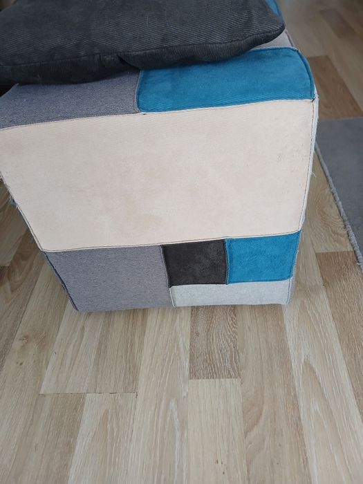 Продавам кучешка/котешка къщичка табуретка