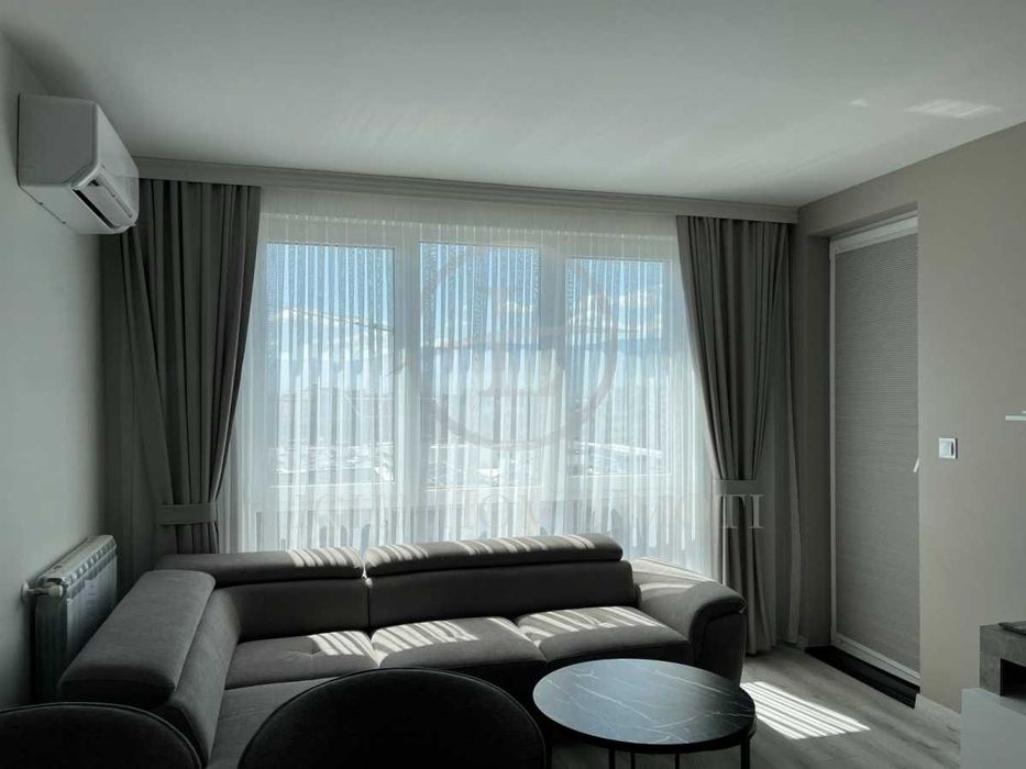 Продава се Двустаен апартамент в Пловдив, Христо Смирненски - 75 кв.м за 2448 €/кв.м - Снимка #1