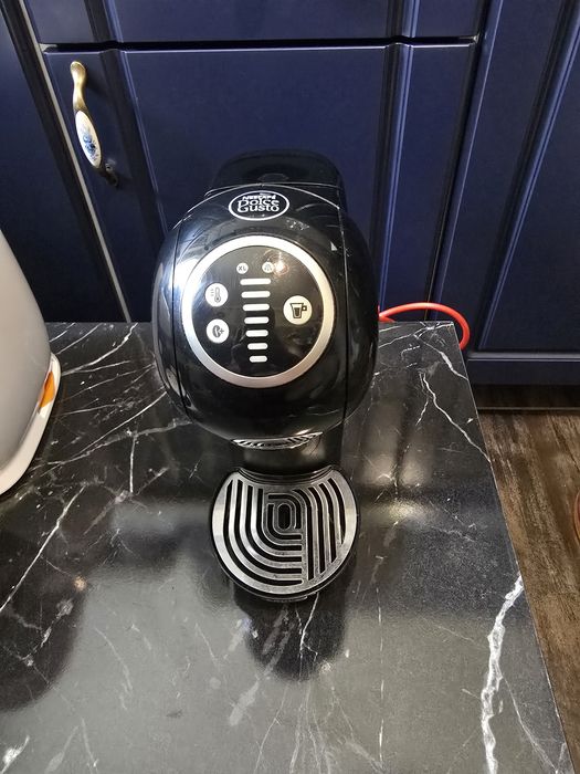 Vând electrocasnicele din poze