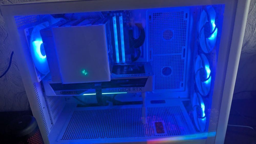 Игровой компьютер rtx 5070 с переферией