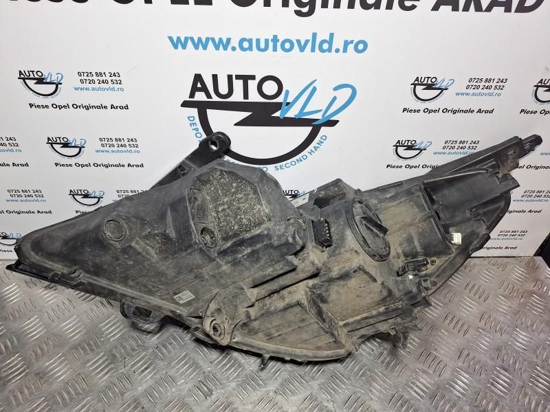 Far dreapta LED și halogen H1H7 Opel Astra K