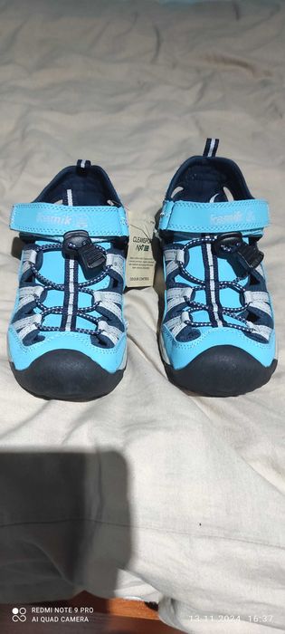 детски сандали със затворени пръсти