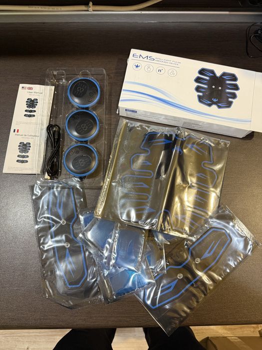 EMS електростимулатор за корем – мускулен тренажор