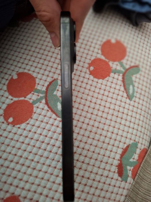 Айфон 15 про продам