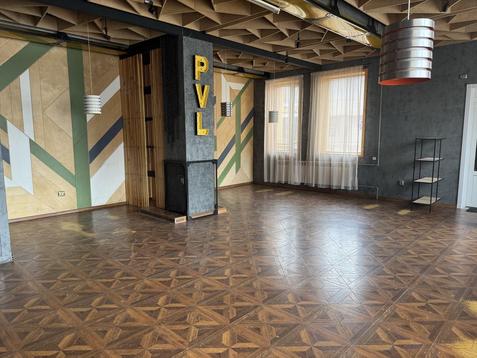 Сдам в аренду помещение 252 кв.м.