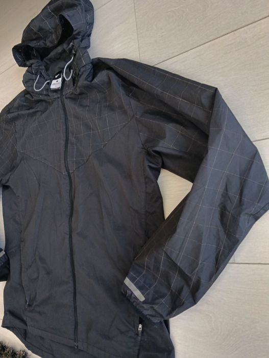 Мъжка ветровка Nike (L) 30€