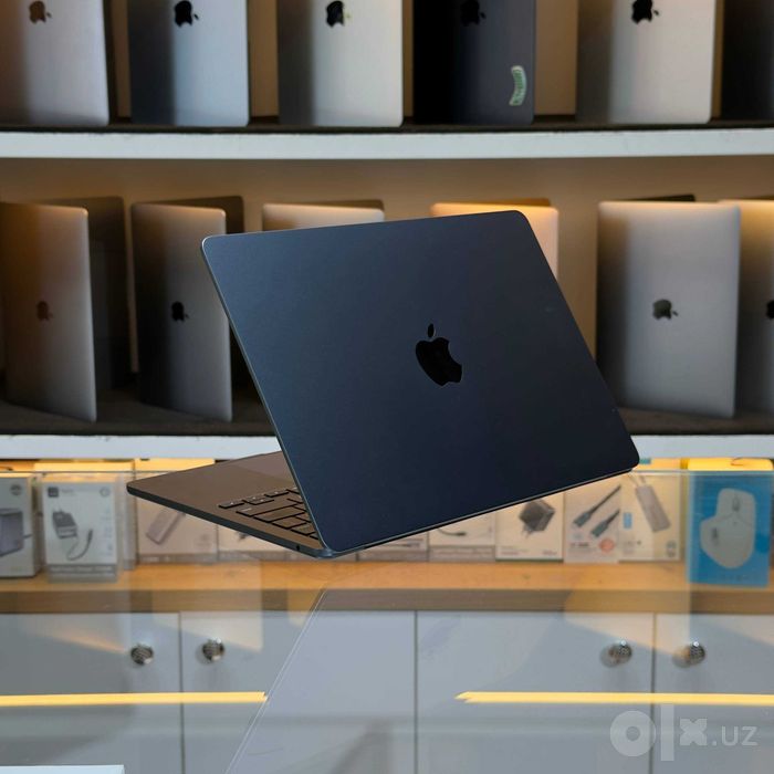 Macbook Air 13 M2 16/256GB Nasiya Savdo bor
