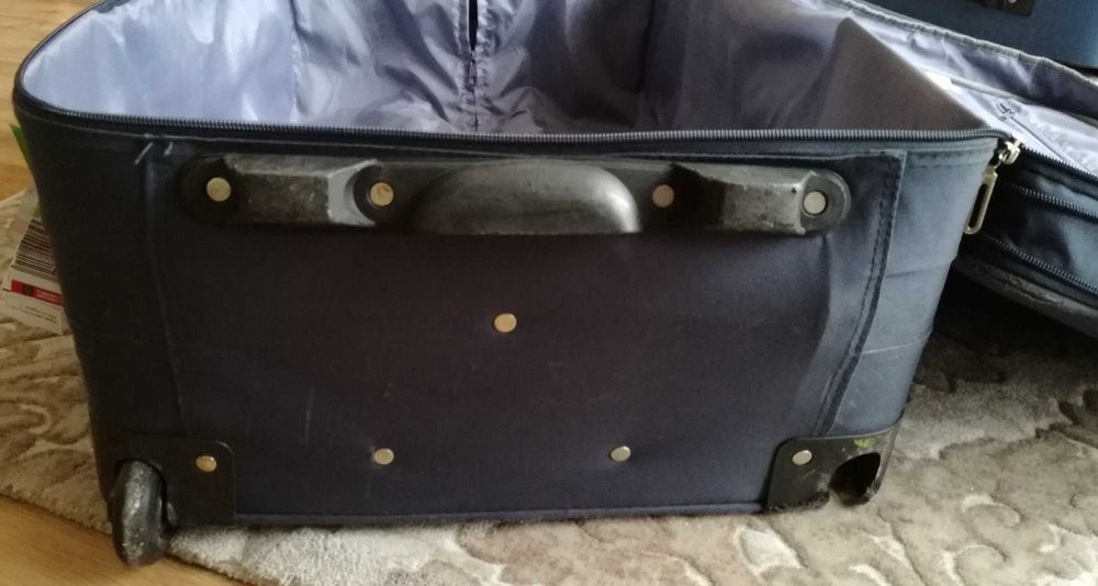 куфар 100литра, LAMBERTAZZI MARY 72CM; с дефект счупено 1 колелце