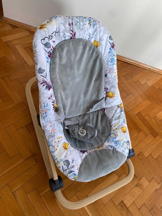 Бебешки шезлонг Momi Lumiwood Цветя