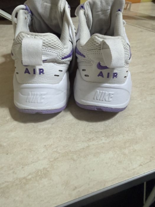 Adidasi Nike 38,5
