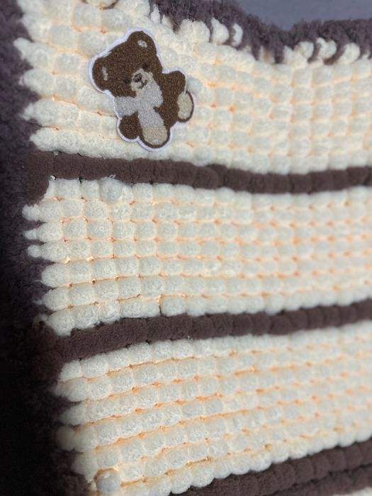 Ръчно изплетено одеяло за бебе от прежда