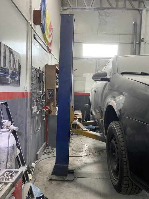 Elevator auto 3t  hidraulic 380v trifazic