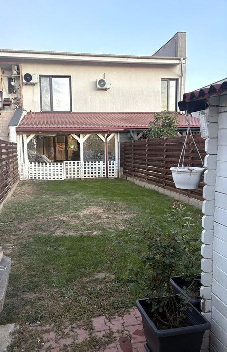 Casa tip duplex cu grădină proprie în Dumbravita