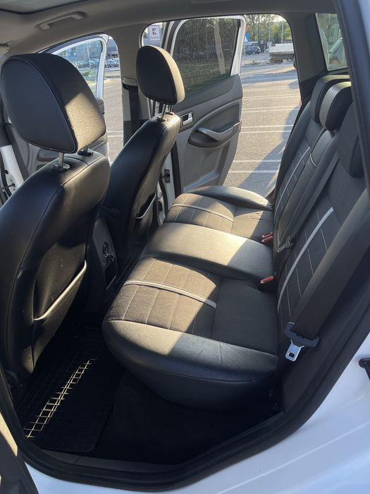 Ford Kuga Titanium 2.0 Diesel 140 Cp 2x4