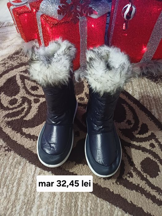 Ghetute si cizme zapada fetita