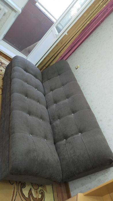 Продается диван.