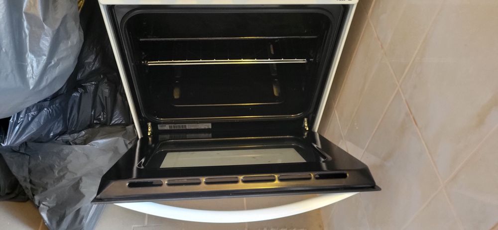 Aragaz Zanussi+Hota Gorenje