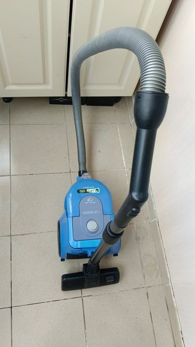 Пылесос Samsung 1600w