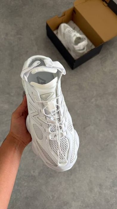 Дамски летни маратонки New Balance 9060, в 4 цвята